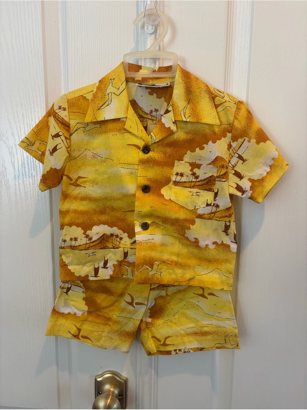 Vintage NAPILI 60’s/70’s Yellow Hawaiian Print Kids Button-Down Matching Set
